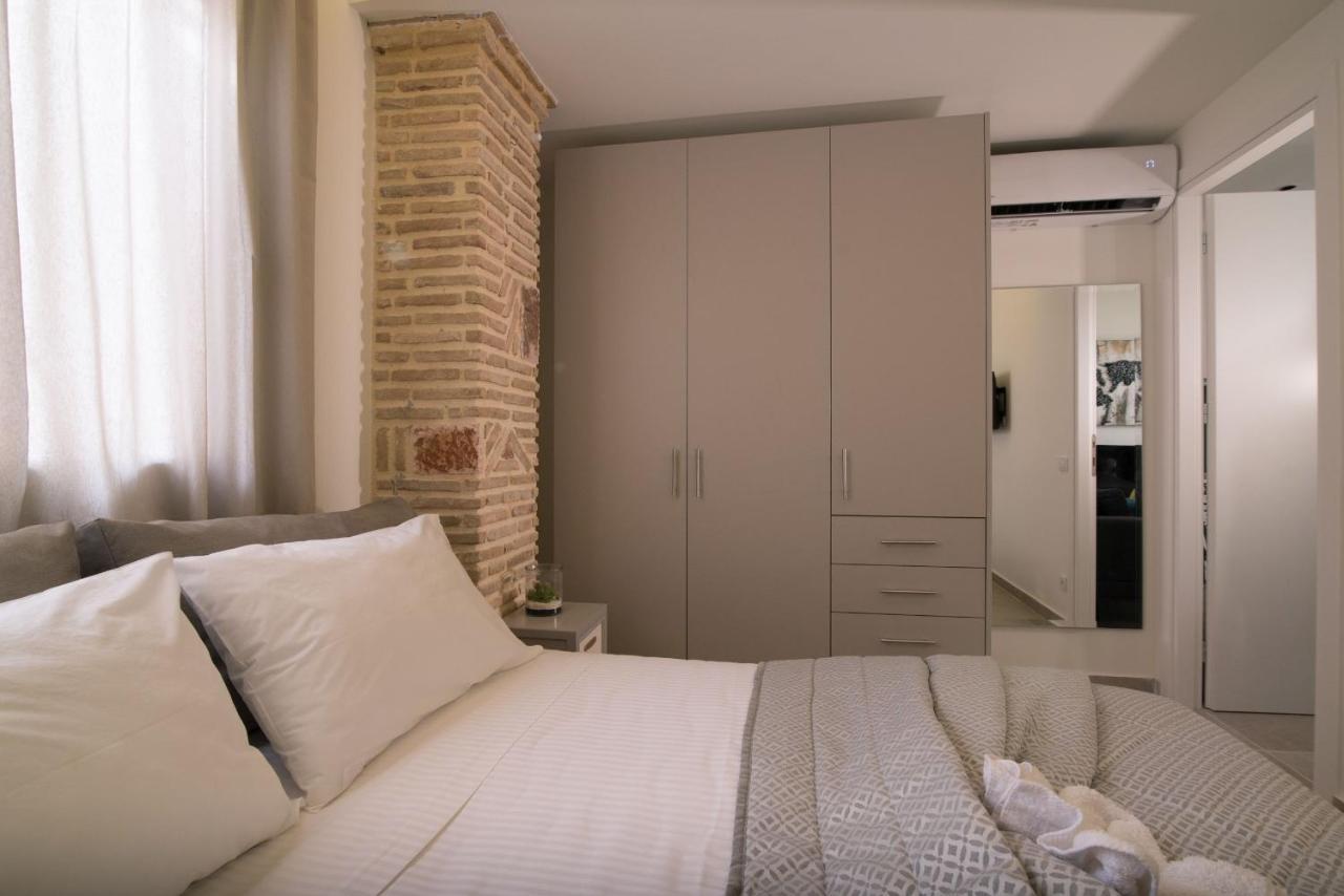Lodge Luxury Apartments Kalamákion Chambre photo
