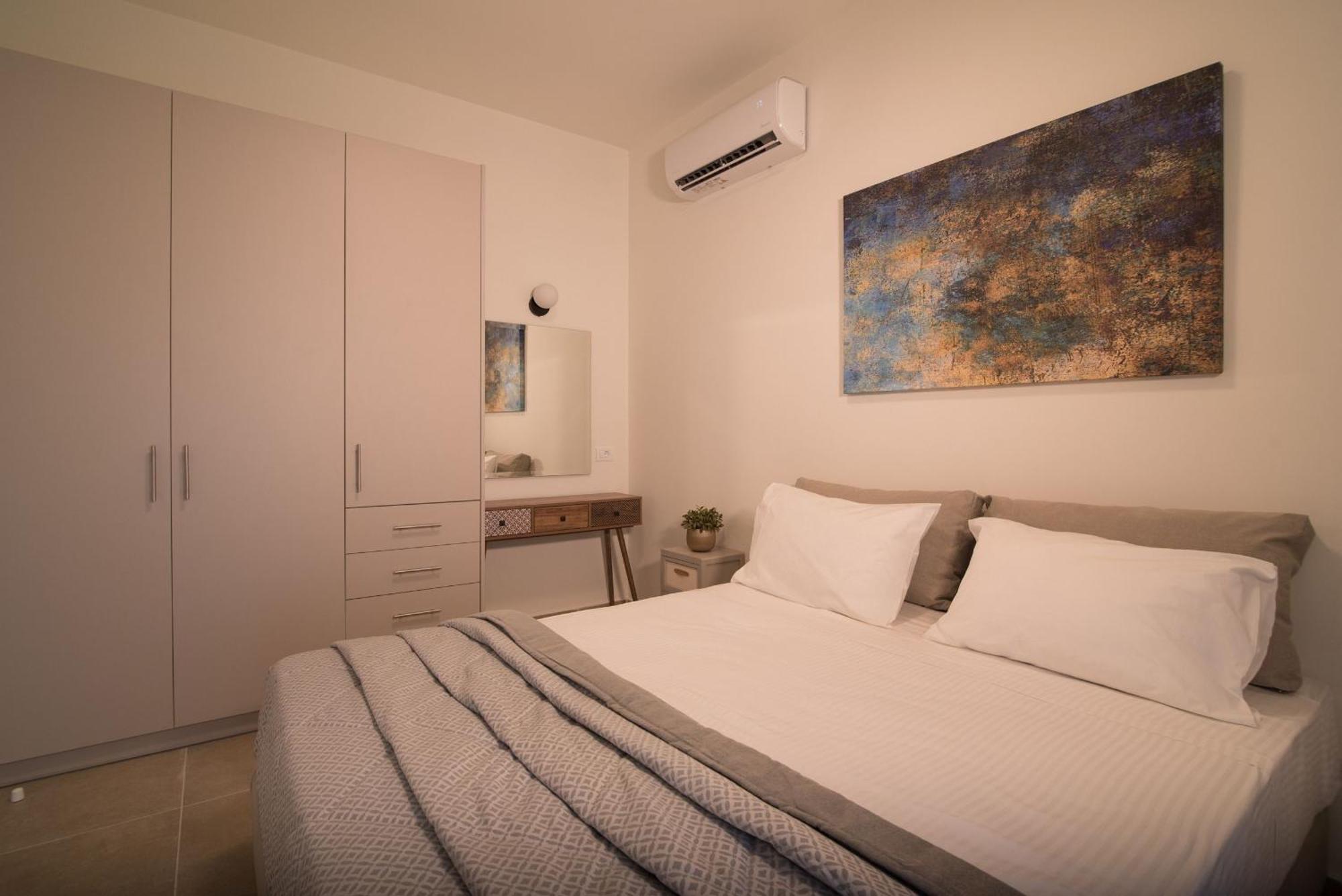 Lodge Luxury Apartments Kalamákion Chambre photo